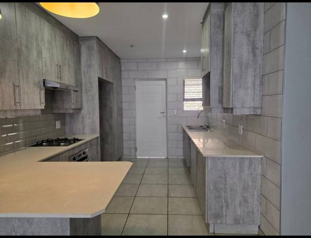 3 BEDROOM PROPERTY TO RENT IN KENMARE